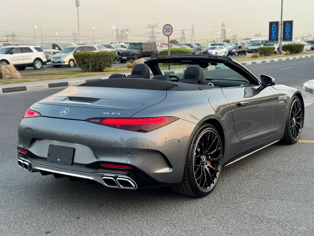 MERCEDES BENZ SL63 AMG MODEL 2023 (900KM ONLY) - Image 6