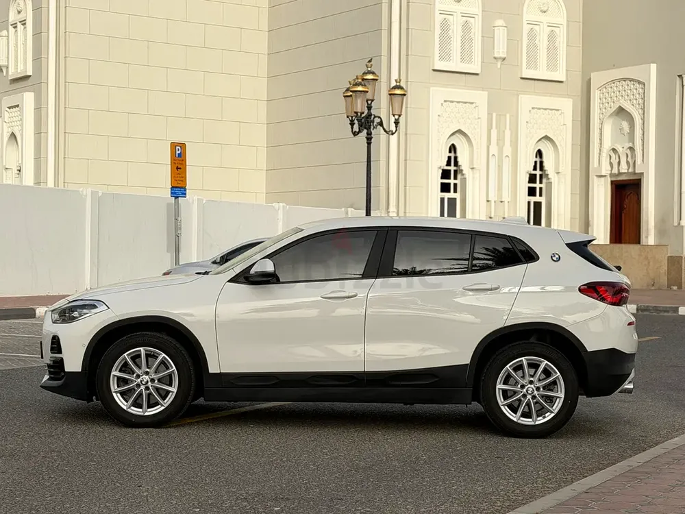 BMW X2 sDrive20i Joy Edition 2022 GCC Specs| Full Service History Available - Image 11