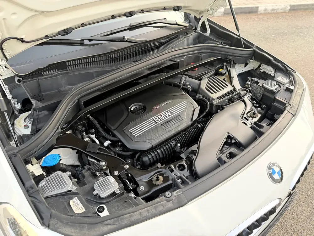 BMW X2 sDrive20i Joy Edition 2022 GCC Specs| Full Service History Available - Image 19