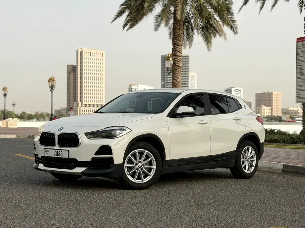 BMW X2 sDrive20i Joy Edition 2022 GCC Specs| Full Service History Available - Image 4