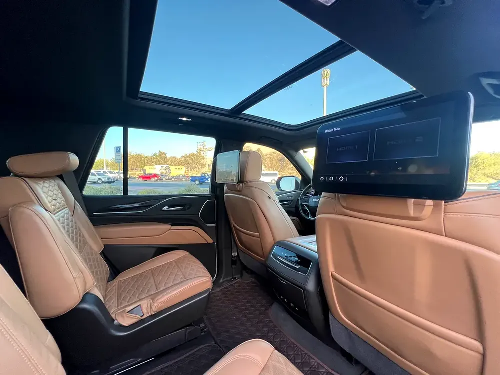 Pay 6900 AED MONTHLY | 2024 Cadillac Escalade Fully loaded Sport Platinum | GCC - Image 11