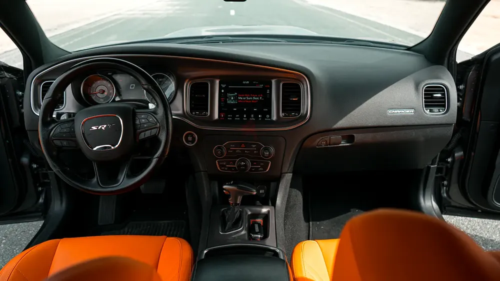 Dodge Charger RT - Image 14