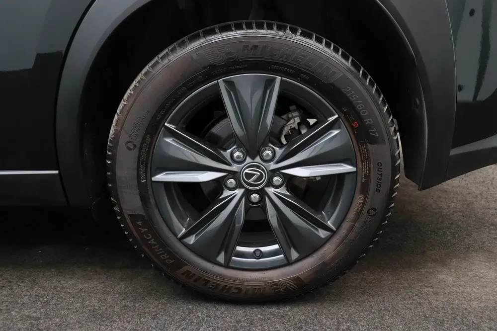 **Special offer** 2024 UXh SUV H 2.0L CVT Premier - Image 20