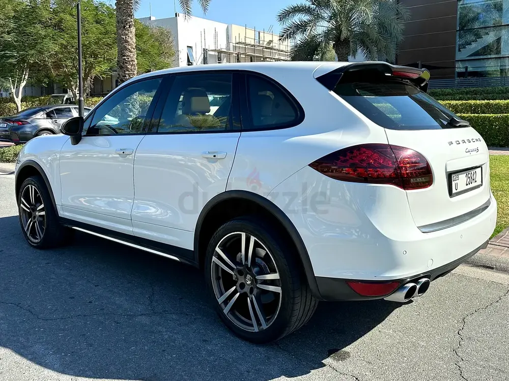 Porsche Cayenne S 2012 | GCC Specs | V8 Performance - Image 4