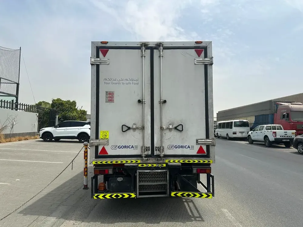MITSUBISHI CANTER 2017 CHILLER BOX GCC SPECS - Image 6