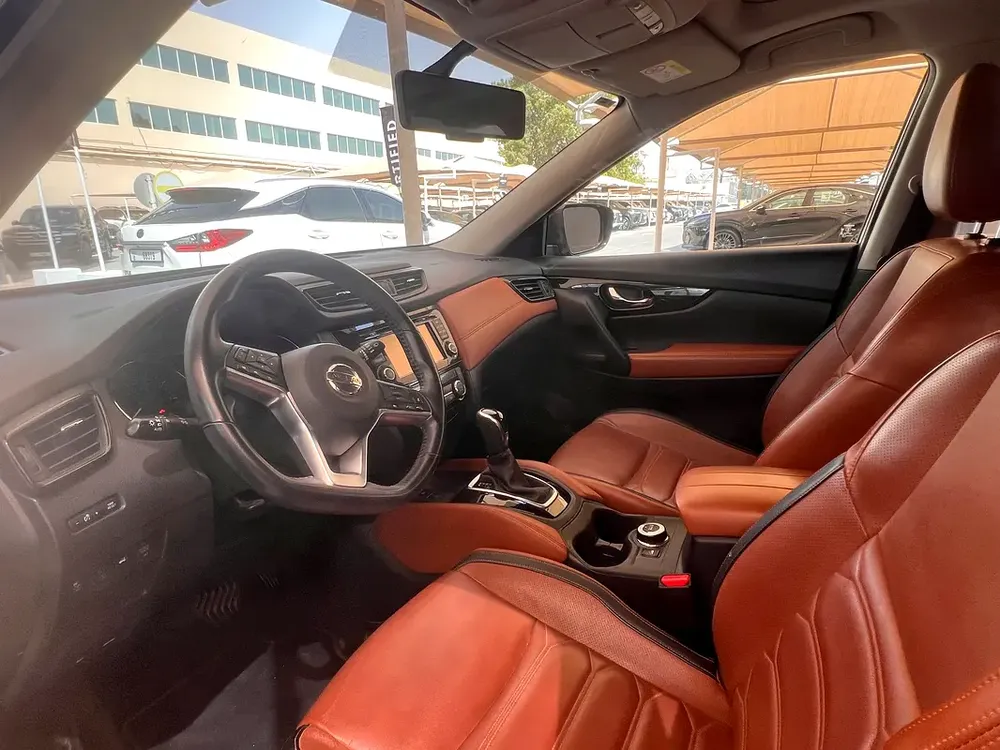 Nissan X-Trail 2018 SL GCC Specs - Fully Loaded Panoramic Roof - Image 9
