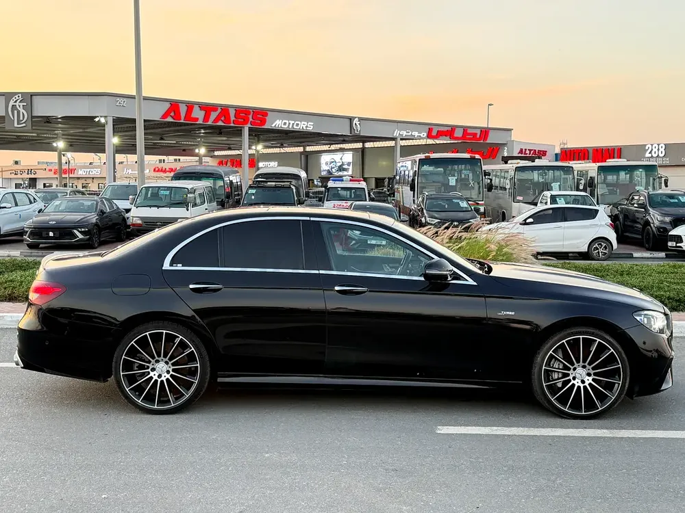 Mercedes benz e53 amg Japan import clean title - Image 9