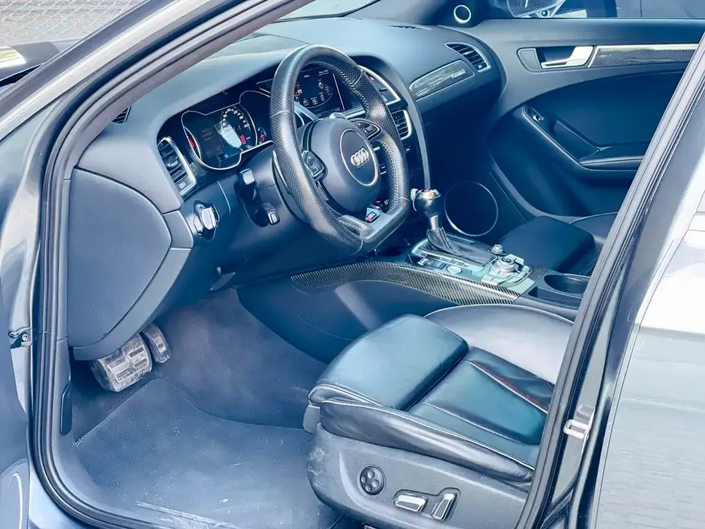 2014 RS 4 GCC LOW KM - Image 6