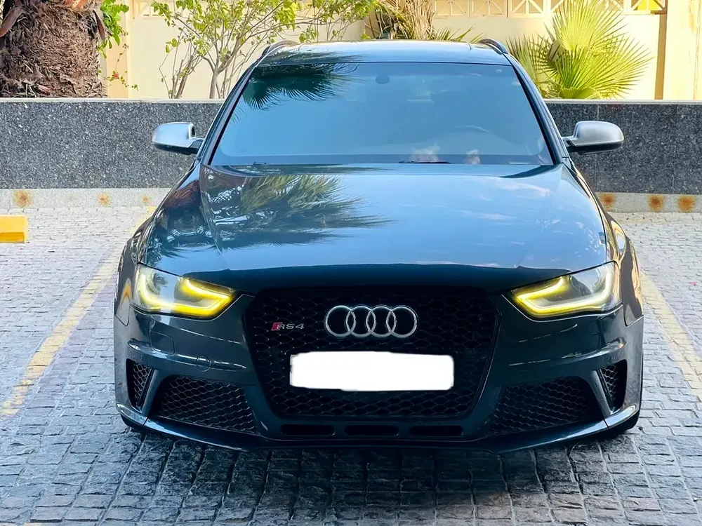 2014 RS 4 GCC LOW KM - Image 7