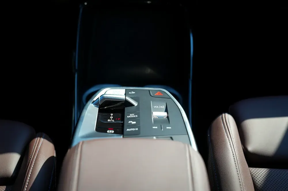 BMW X2 S DRIVE 25i 2025!! M SPORT KIT!! MENTIONED PRICE IS FOR EXPORT ONLY!! - Image 6