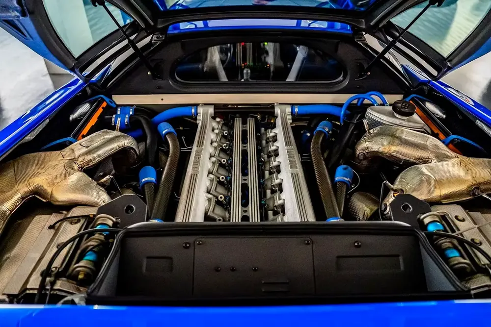 1994 Bugatti EB110 GT Collector Condition 685 KM from New - Image 17