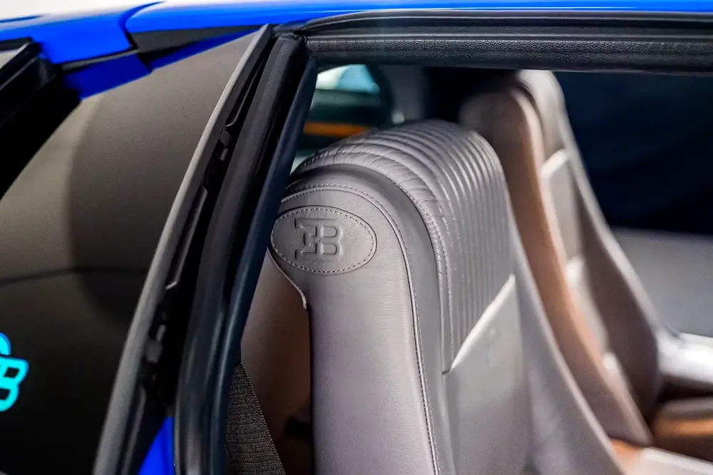 1994 Bugatti EB110 GT Collector Condition 685 KM from New - Image 9