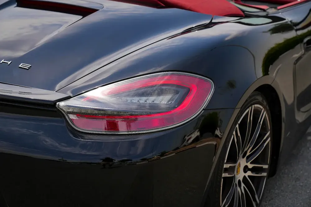 2015 Porsche Boxster GTS - GCC Specs - Image 18