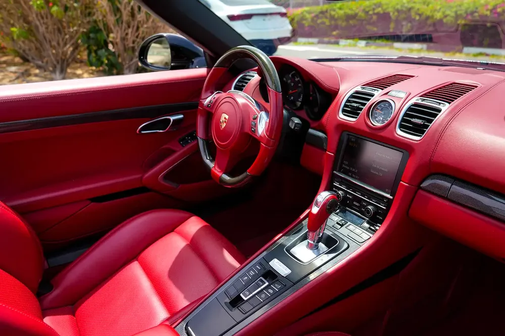 2015 Porsche Boxster GTS - GCC Specs - Image 9