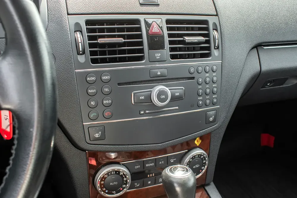 Mercedes Benz C250 2.5Ltr (2008) Import from Japan - Image 15