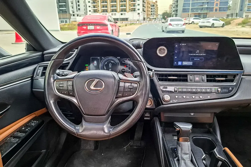 AED 1793/month | 2023 Lexus ES-Series ES 300h | GCC Specs | Ref#450557 - Image 10