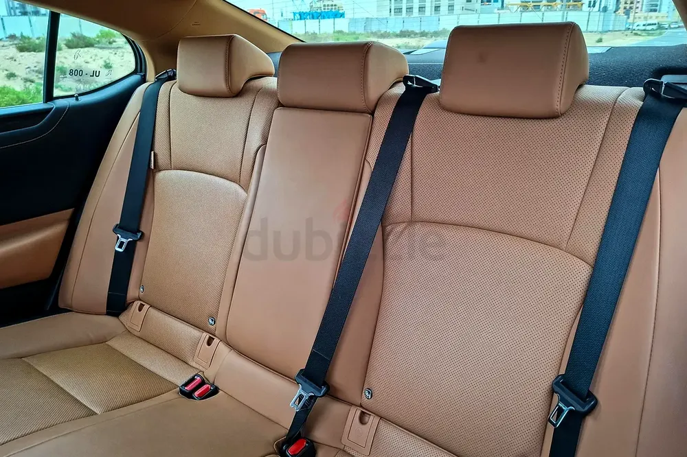 AED 1793/month | 2023 Lexus ES-Series ES 300h | GCC Specs | Ref#450557 - Image 12