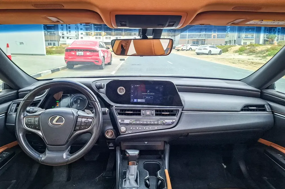 AED 1793/month | 2023 Lexus ES-Series ES 300h | GCC Specs | Ref#450557 - Image 9