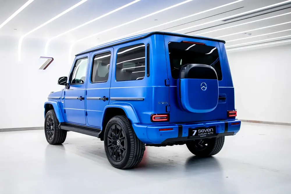 2025 MERCEDES BENZ EQG G580 EXCLUSIVE LINE WITH WARRANTY - Image 4