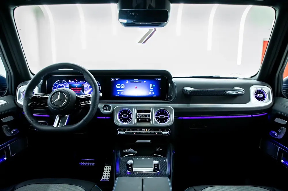 2025 MERCEDES BENZ EQG G580 EXCLUSIVE LINE WITH WARRANTY - Image 7