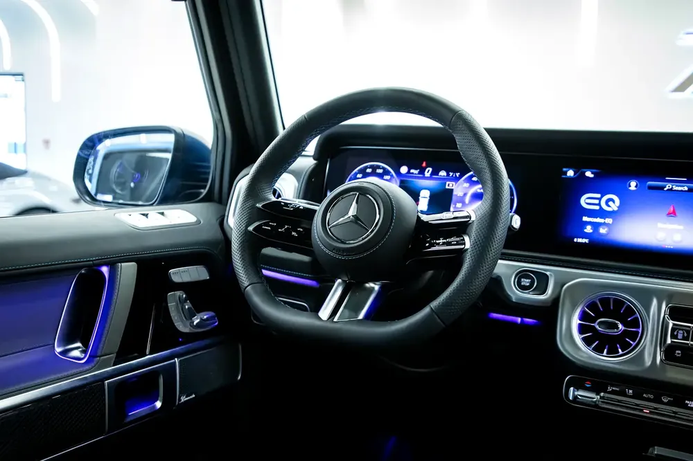 2025 MERCEDES BENZ EQG G580 EXCLUSIVE LINE WITH WARRANTY - Image 8