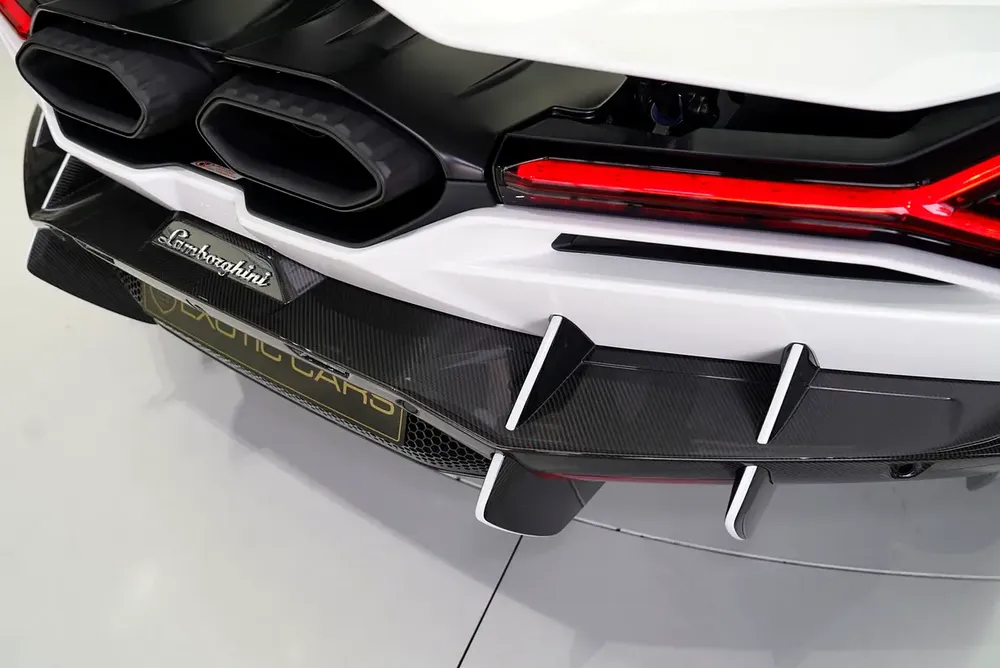 2 YEARS WARRANTY + SERVICE TILL APRIL 2030 | MATT CARBON INTERIOR | CARBON EXTERIOR | REVUELTO - Image 15