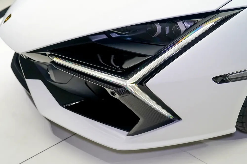 2 YEARS WARRANTY + SERVICE TILL APRIL 2030 | MATT CARBON INTERIOR | CARBON EXTERIOR | REVUELTO - Image 18