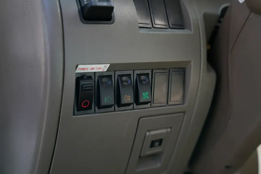 Kinglong Bus. 2.9L, Diesel - Image 4