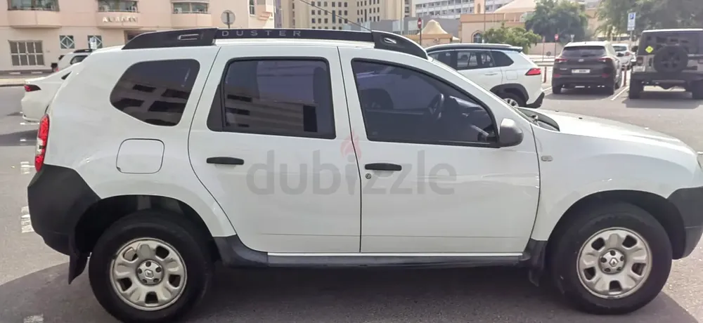 2017 Renault Duster - GCC Specs - Well Maintained - Image 4
