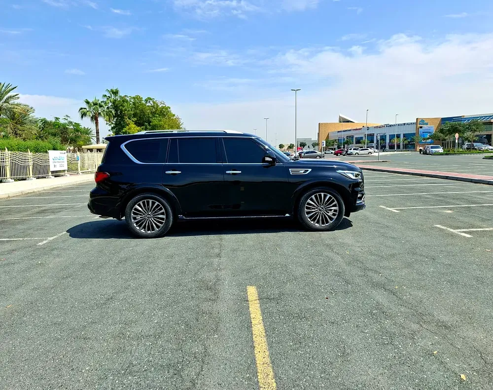 Astonishing QX80 2021 - GCC - Top Option With Radar - Fully Agency Maintained - Excellent Condition - Image 4