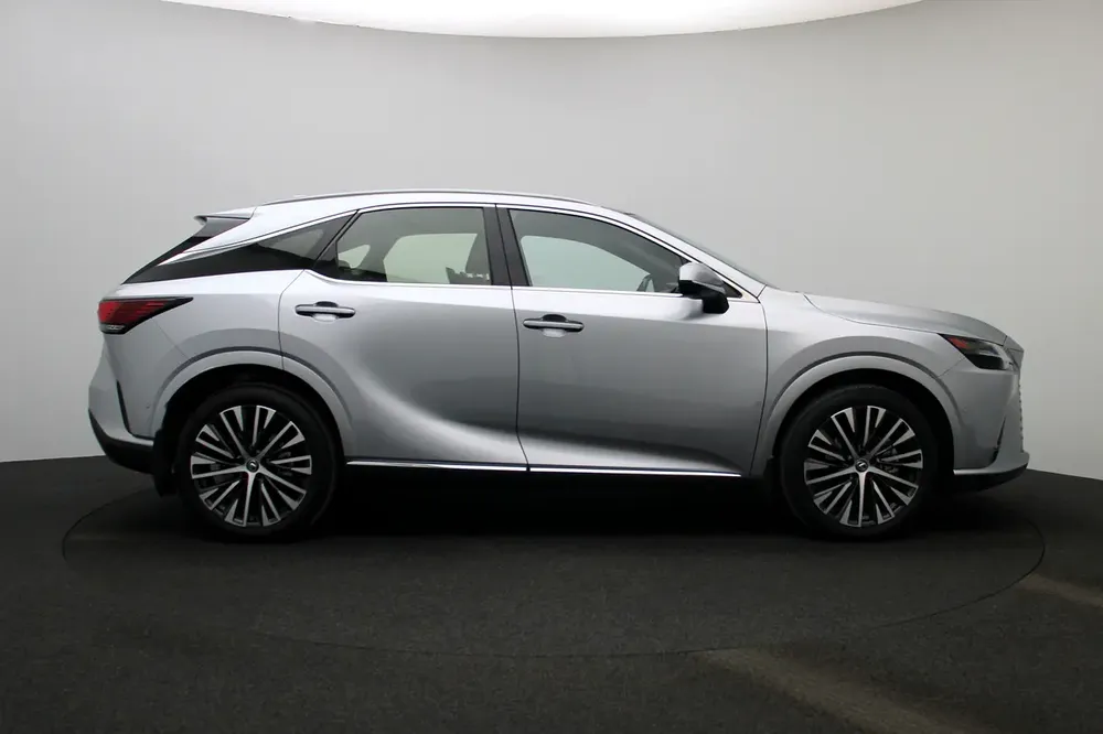 **Special offer** 2023 RX350H Platinum 2.5L HEV - Image 5