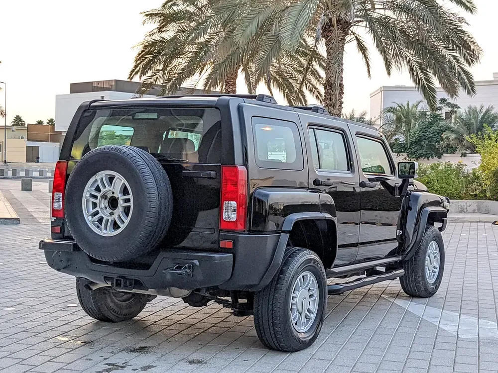HUMMER 2008 G.C.C SPECIFICATION IN EXCELLENT CONDITION - Image 8