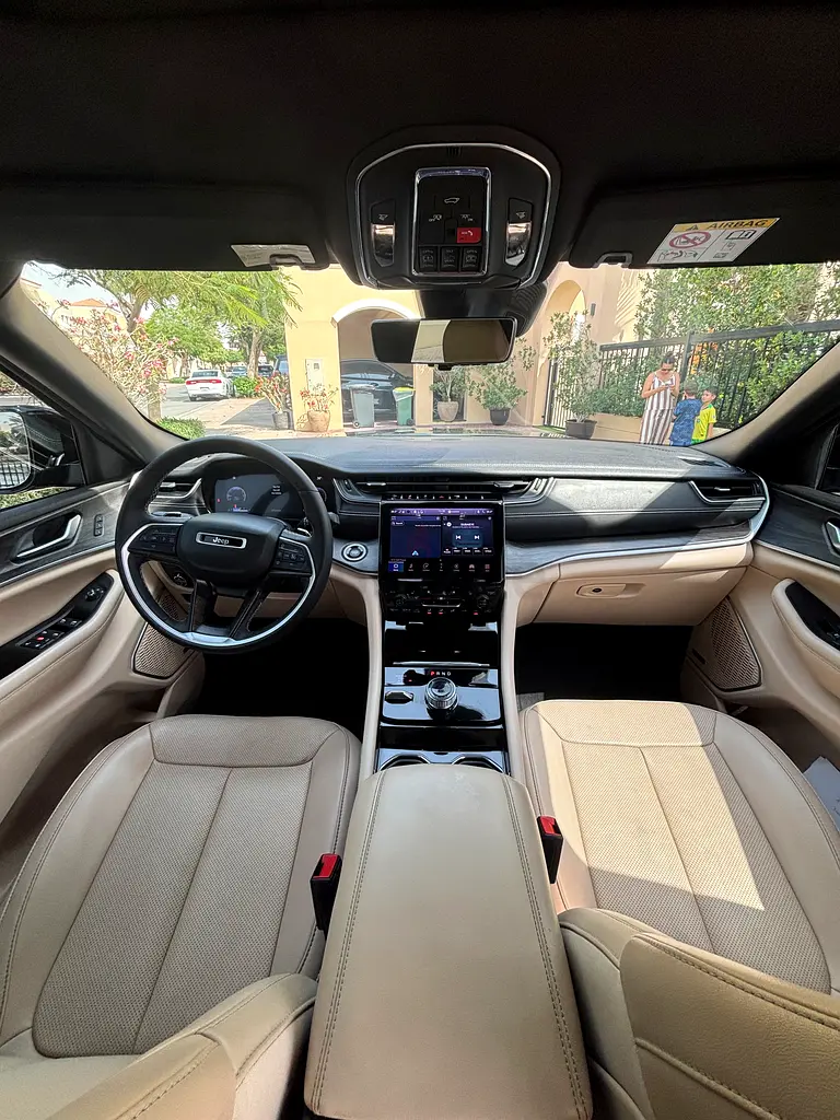2023 Jeep Grand Cherokee Limited (Full Option) | GCC - Image 8