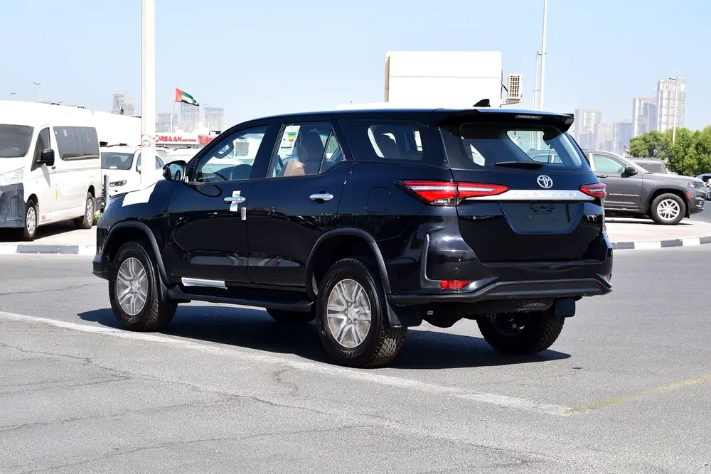 Toyota Fortuner 2026 GCC Specs - Image 8