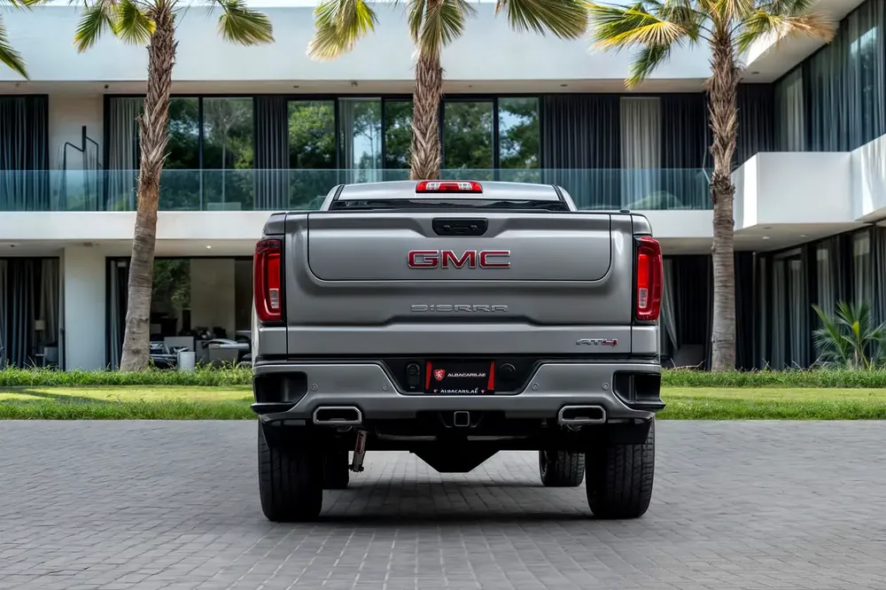 3,917 P.M |  Sierra AT4 | 0% Downpayment | AT4 V8 | ONE OWNER | LOW KM'S! - Image 5