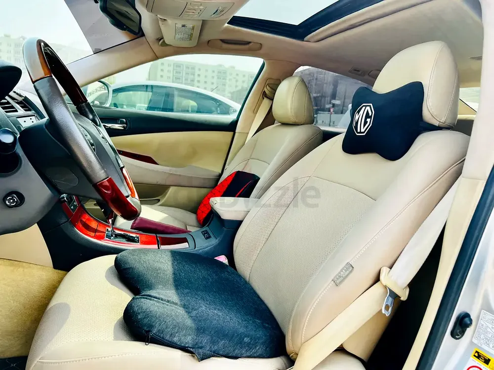 Lexus ES 350 Platinum 2007 | GCC Specs | Well Maintained - Image 6