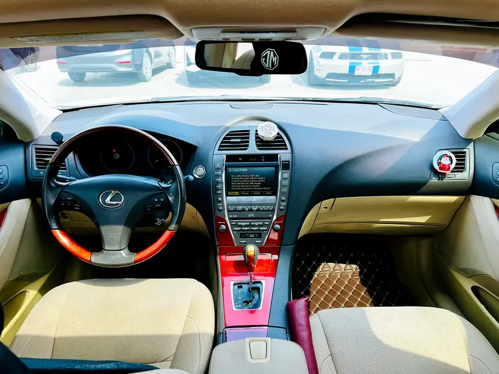 Lexus ES 350 Platinum 2007 | GCC Specs | Well Maintained - Image 9