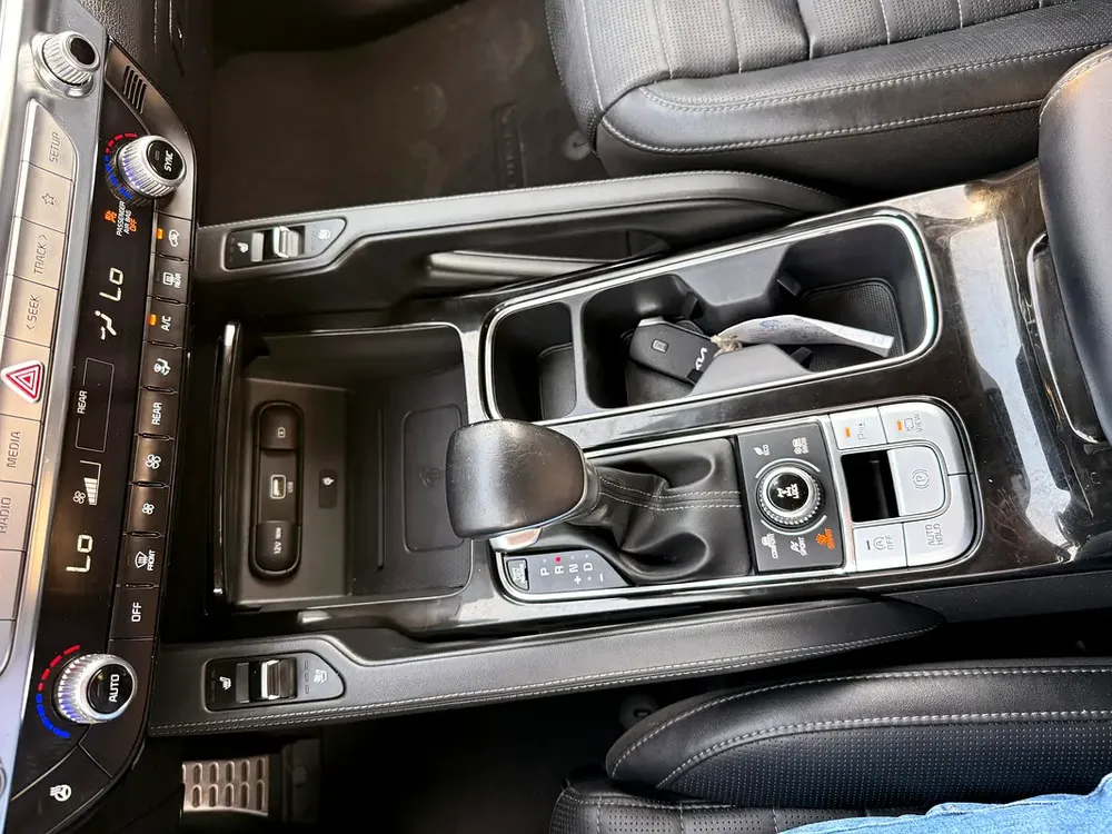 KIA TELLURIDE SX AWD - 2022 - SUN-ROOF MOONRoof Full-Option - Image 14