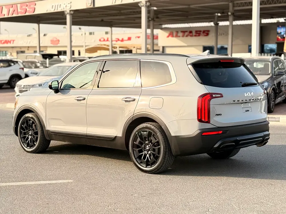 KIA TELLURIDE SX AWD - 2022 - SUN-ROOF MOONRoof Full-Option - Image 19
