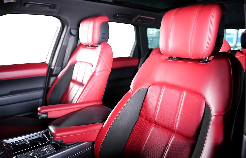 2019 - RANGE ROVER SPORT HSE DYNAMIC - GCC - IMMACULATE CAR - Image 11
