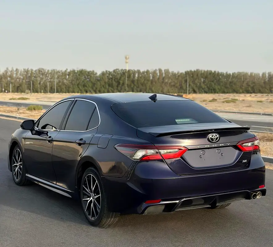 1,050 AED/MONTH | 0% DP | 2022 TOYOTA CAMRY SE | PERFECT CONDITION - Image 4