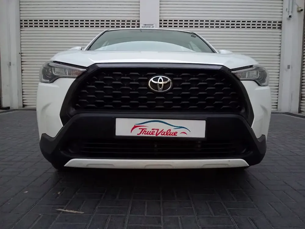 Toyota Corolla Cross 2023 XLE Hybrid GCC Specs - Image 14