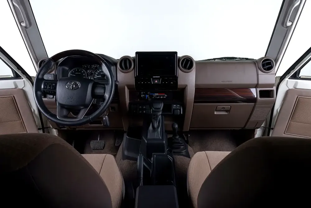 AED 5,184 Toyota Land Cruiser 70 Series LC 71 LX 2024 GCC Specs - Image 11