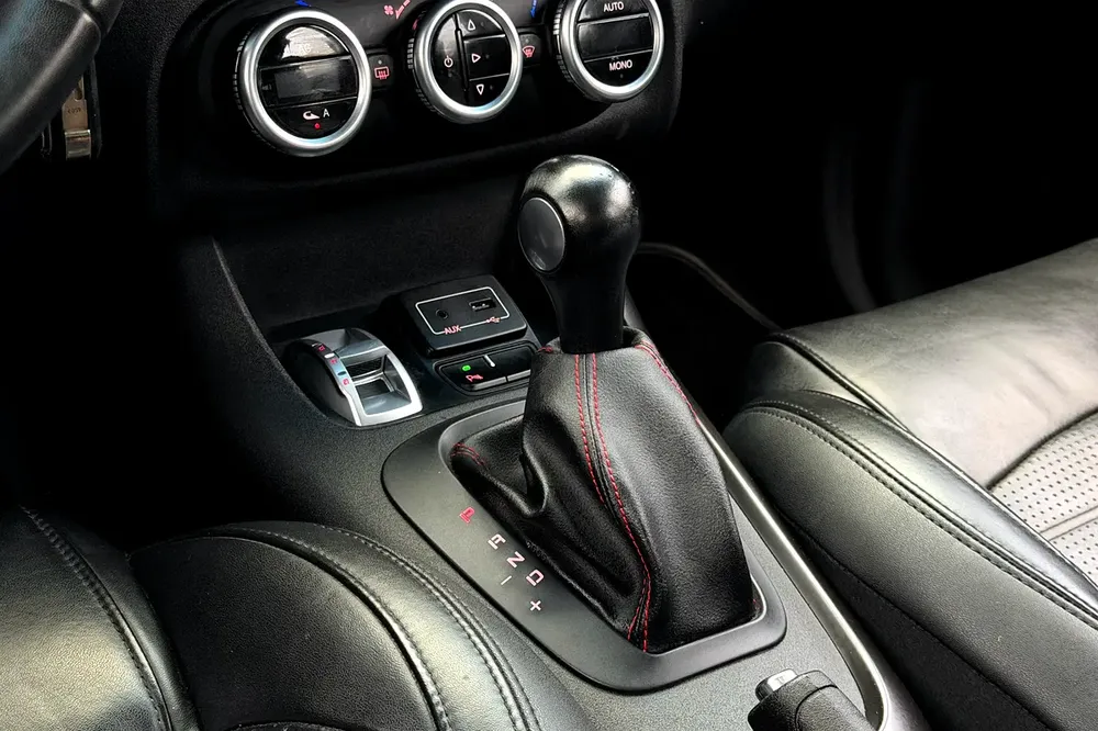 Alfa Romeo Giulietta Veloce 2021 GCC Specs (Service History / 2 Keys / Single Owner / Accident Free) - Image 13