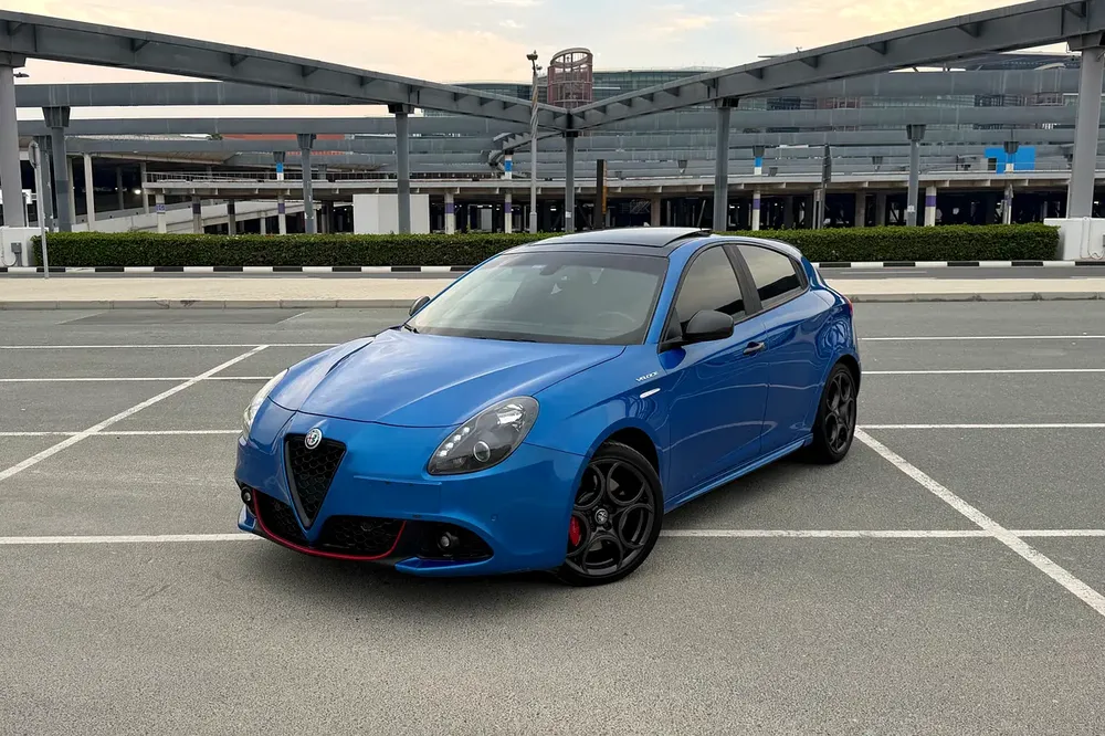 Alfa Romeo Giulietta Veloce 2021 GCC Specs (Service History / 2 Keys / Single Owner / Accident Free) - Image 4