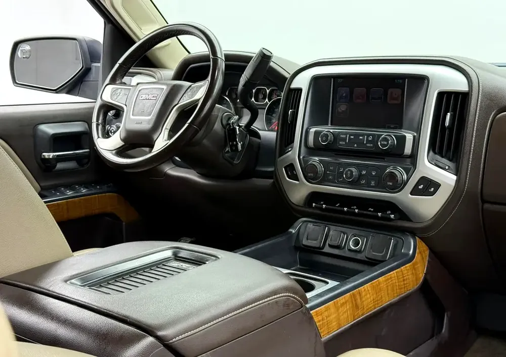 2018 GMC Sierra 2500HD SLE, Service History, Fully Loaded, Excellent Condition, GCC - Image 11
