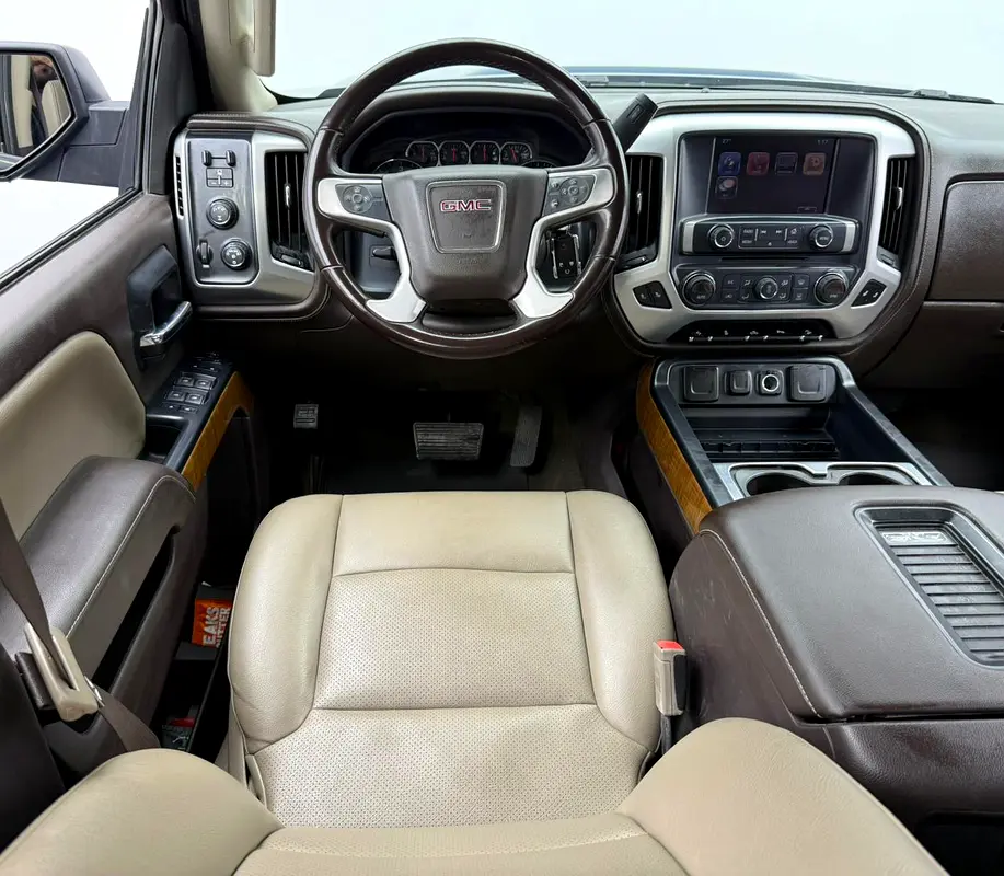 2018 GMC Sierra 2500HD SLE, Service History, Fully Loaded, Excellent Condition, GCC - Image 14