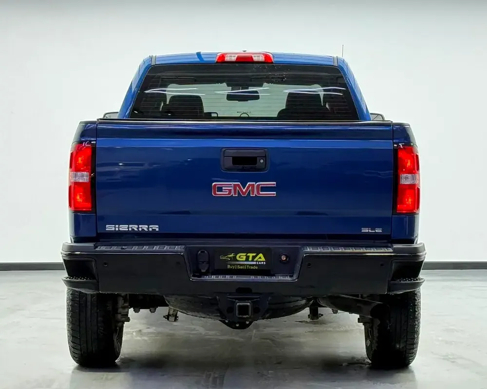 2018 GMC Sierra 2500HD SLE, Service History, Fully Loaded, Excellent Condition, GCC - Image 5