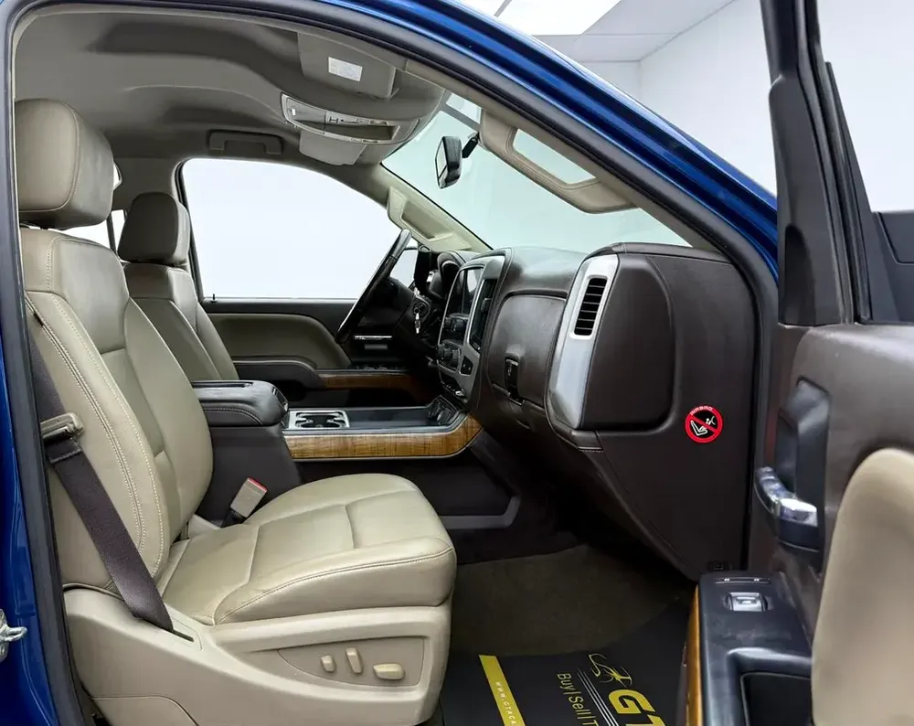 2018 GMC Sierra 2500HD SLE, Service History, Fully Loaded, Excellent Condition, GCC - Image 9