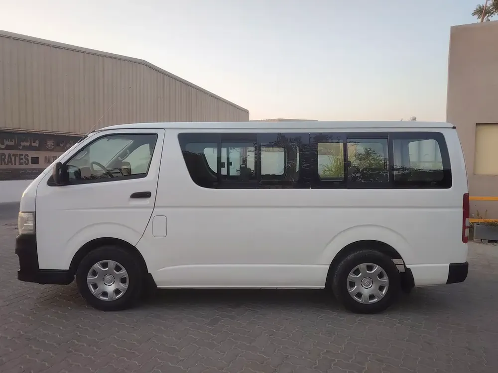 Reliable 2011 Toyota Hiace | GCC Specs | Well Maintained - Image 4